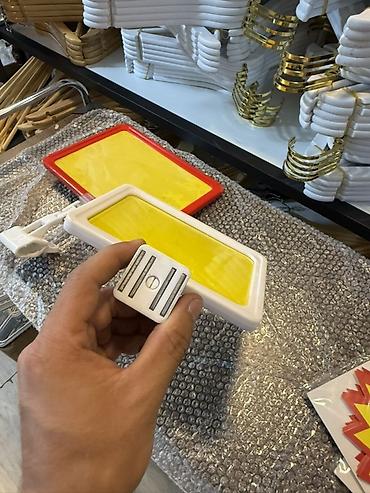 vitrin panel: Mağaza və marketlər üçün klipsli reklam/qiymətlik lövhəsi. Düzbucaqlı — 7