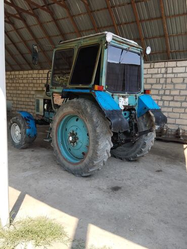 maşin kredit: Traktor Belarus (MTZ) MTZ82, 2004 il, 9000 at gücü, motor 5.9 l, İşlənmiş