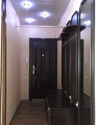 с подселением парень: 3 бөлмө, Кыймылсыз мүлк агенттиги, Чогуу жашоосу жок, Толугу менен эмереги бар
