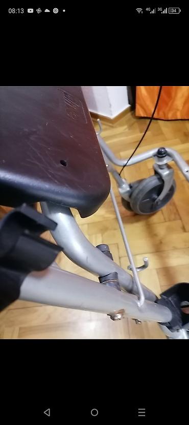 Hodalice, štake, štapovi za hodanje, kolica za hodanje: Stolica pokretna odlična

Mirjevo — 10