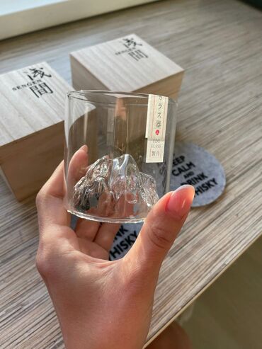 японская посуда: Необычные бокалы, выполненные в традиционном японском стиле