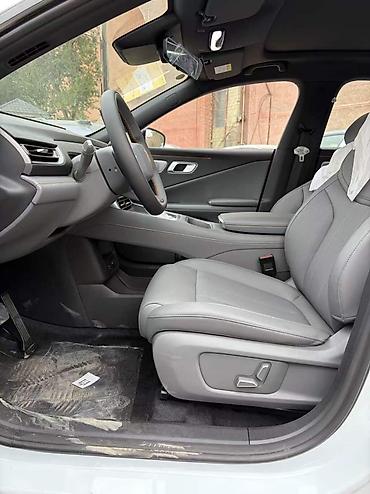 byd e9 1: Changan : 2026 г., Автомат — 9