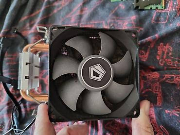 komputer dest: Sapphire NITRO ikili-fanlı videokart + LGA2011-3 platformu Videokart — 8