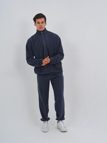 Спортивные костюмы: Мужской спортивный костюм, однотонный черный. + - Комплект: свитшот — 12