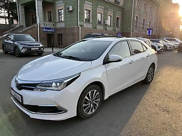 byd ev: Toyota Corolla: 2019 г., 1.8 л, Робот, Гибрид, Седан — 1