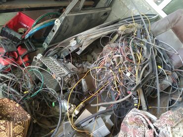 Другие автозапчасти: Продаю запчасти на кабана Мерс Мерседес w140. Гаражная распродажа — 17