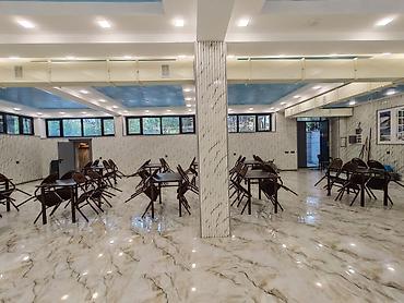 bakida gunluk hostel: Kafe icareye verilir teze te'mirli 2 kabinet,metbex,geniş zal sanitar — 8