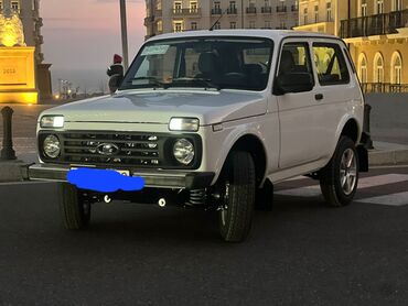 VAZ (LADA): VAZ (LADA) 4x4 Niva: 1.7 l | 2024 il