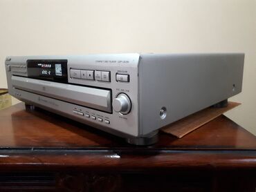 Zvučnici i stereo sistemi: Sony CDP-CX 200 plejer lepo ocuvan, ima mnogo funkcija. Sve sto sam na lalafo.rs — 9 Zvučnici i stereo sistemi: Sony CDP-CX 200 plejer lepo ocuvan, ima mnogo funkcija. Sve sto sam — 9