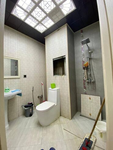 Köhnə tikili: Bakı, 8-ci mikrorayon, 2 otaqlı, Köhnə tikili, m. Azadlıq Prospekti, 60 kv. m — 12