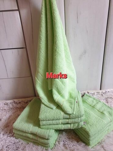 Ostalo: 💯🔝Pamucni peskiri jednobojni🔝💯 Dimenzije peskira : 50x90 Cena: Paket — 3