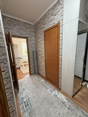 однушки 104 серия: 1 комната, 33 м², 105 серия, 4 этаж — 5
