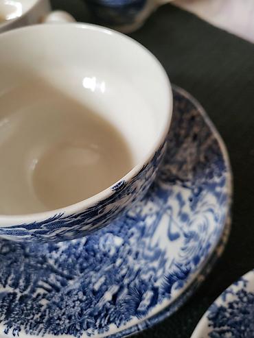 Ostali antikviteti: Solje engleske za kafu,caj Crown Ducal iz 70ih.god. Solje engleske — 11