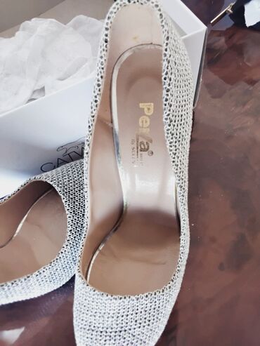 leon sandale: Sandals, Perla, 40