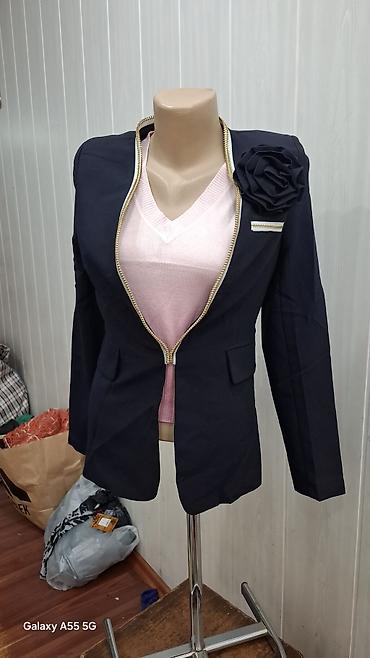 Трикотажные жилеты: Женская одежда — несколько моделей. все по 200с 1) Безрукавка/жилет с — 3