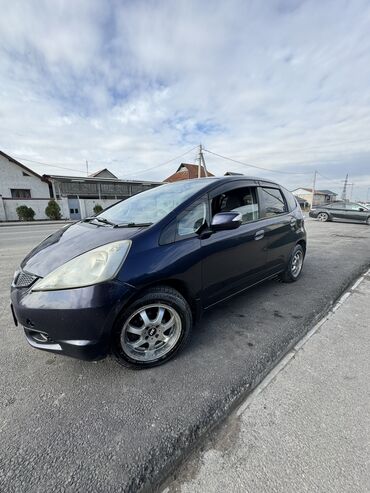 корпус воздушного фильтра хонда фит: Honda Fit: 2008 г., 1.3 л, Вариатор, Бензин, Хэтчбэк