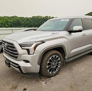 lend cruizer: Toyota Sequoia: 2023 г., 3.5 л, Вариатор, Гибрид, Внедорожник — 2