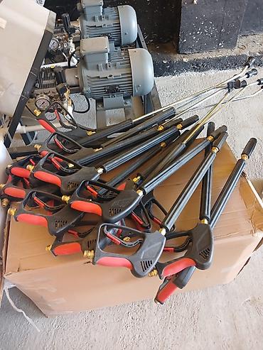 Avtoyuma aparatları: 1 manatliq 50 qəpiklik avtoyuma avadanliqlar satisi yerində — 30