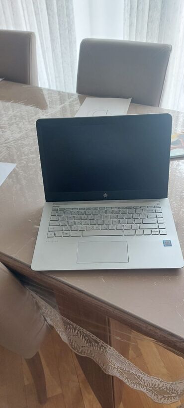 HP: HP 14 ", < 128 GB