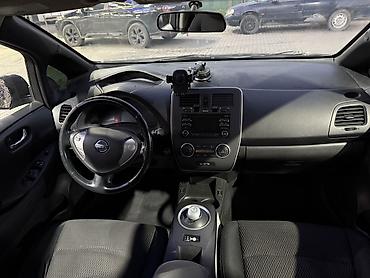 Продажа авто: Nissan Leaf: 2013 г., Электромобиль, Хэтчбэк — 6