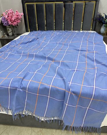 Комплекты постельного белья: Плед пледы, покрывала, плед барашек, двух спалки полуторки, плед — 30