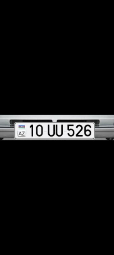 Emblemlər və nişanlar: AZ dövlət qeydiyyat nişanı: 10 UU 526 - Format: “10 – UU – 526” -