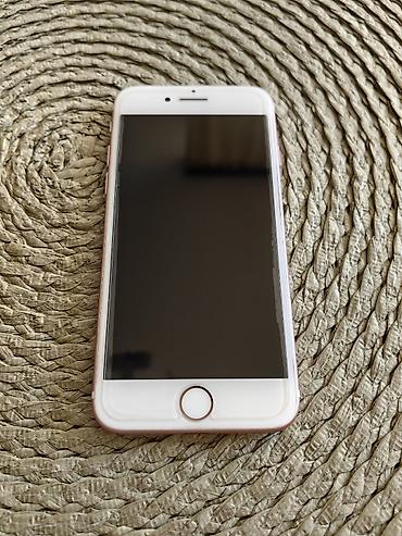 bass: Iphone 7 rozi sa 32 gb memorije, otključan za sve mreže. Telefon je — 1