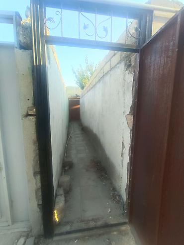 hovsanda ev: 3 otaqlı, 78 kv. m, Təmirsiz — 5
