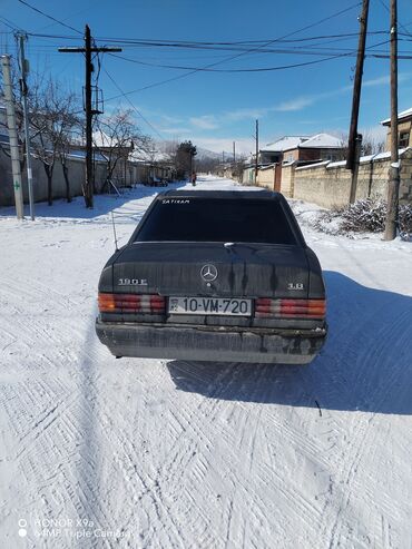 Mercedes-Benz: Mercedes-Benz 190 (W201): 1.8 l | 1992 il Sedan — 7