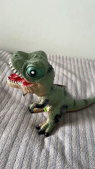 besik ucun oyuncaqlar: Oyuncaq dinozavr – T‑Rex fiquru - Material: bərk plastik, teksturalı — 1