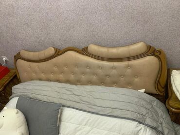Б/у, Двуспальная кровать, Без подьемного механизма, Без матраса, Азербайджан