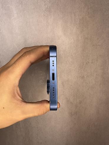 Apple iPhone: IPhone 13, Б/у, 256 ГБ, Синий, Чехол, 76 % — 10