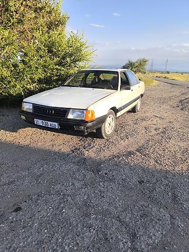 Audi 100: 1990 г., 2 л, Механика, Бензин, Седан