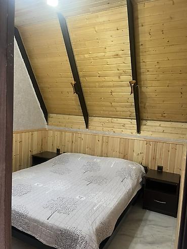 Həyət evi alıram: Gunluk ve aylıq kiraye 70-80azn !🥰A‑Frame tipli taxta kottec – gecə — 20
