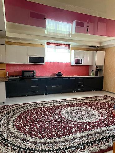 Продажа коттеджей и домов: Продаётся двухэтажный дом с цокольным этажом. Характеристики: - — 10