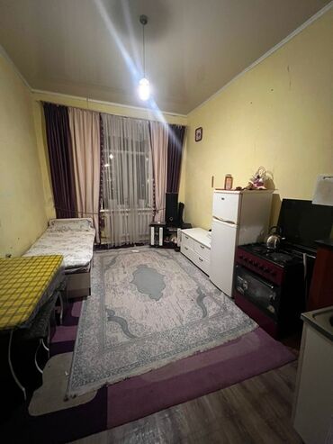квартира барбы: 1 бөлмө, 14 кв. м, Жатакана жана мейманкана түрүндө, 2 кабат, Косметикалык ремонт