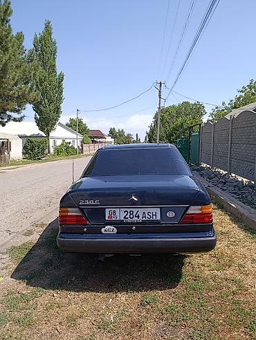 Продажа авто: Mercedes-Benz W124: 1985 г., 2.3 л, Механика, Бензин, Седан — 4