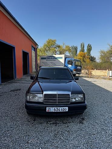 мереке авто: Mercedes-Benz W124: 1991 г., 2.3 л, Кол менен иштөөчү, Бензин, Седан — 4