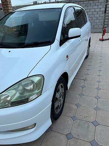 обен машина: Toyota Ipsum: 2002 г., 2.4 л, Бензин, Минивэн — 3