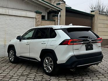 Toyota: Toyota RAV4: 2022 г., 2 л, Автомат, Бензин, Кроссовер — 2