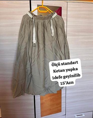 yupkalar ve koftalar: Endirim oldu 10 azn 
Kətan yubka
Ölçü: standart — 1