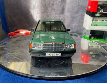 Avtomobil modelləri: Mercedes, 1982 il, 1:18, Dəmir, Ödənişli çatdırılma — 12