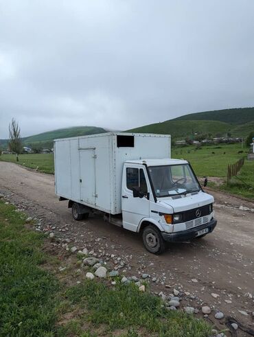 грузовой атеко: Легкий грузовик, Mercedes-Benz, Дубль, 3 т, Б/у