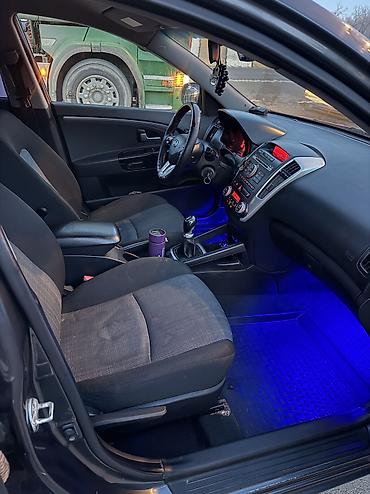 Kia: Kia Ceed: 2012 г., 1.6 л, Механика, Бензин, Хэтчбэк — 6