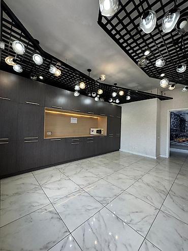 Аренда офисов: Аренда офисов, 188 м², В жилом комплексе, С отдельной кухней, С отдельным входом, С отдельным сан узлом at lalafo.kg — 3 Аренда офисов: Аренда офисов, 188 м², В жилом комплексе, С отдельной кухней, С отдельным входом, С отдельным сан узлом — 3