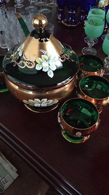 baklar ve cenler: Böhm üslubunda bəzəkli şüşə-servis dəsti - Material: qalın rəngli — 3