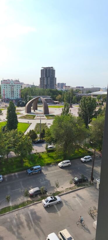 помещение для кофейни: Ижарага берем Офистик, 87 кв. м, Бизнес борборунда, Коопсуздук системасы менен