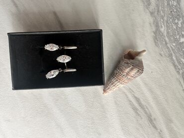 позолоченные серьги: Продаю серьги серебро кольцо где то17