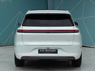 Lixiang: Lixiang L6: 2024 г., 1.5 л, Автомат, Гибрид, Кроссовер — 3