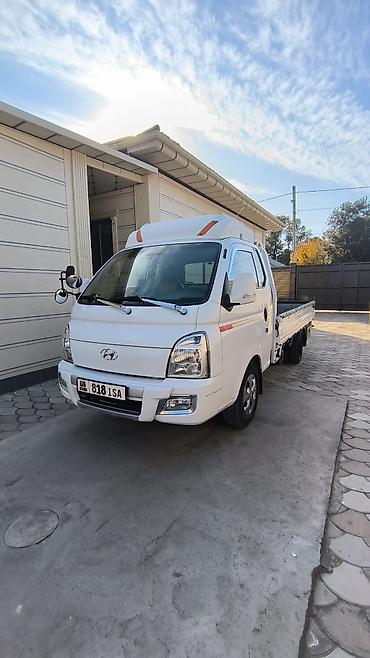 для салона авто: Hyundai Porter II Комплектация Gold, имеются анти аварийные датчики — 3